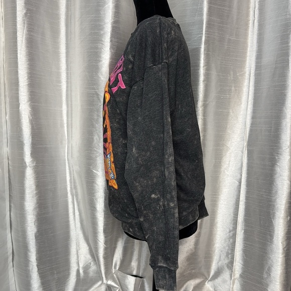 No Boundaries NOBO Free Spirit Graphic Juniors XS Washed Out Crewneck Sweatshirt - Picture 5 of 7